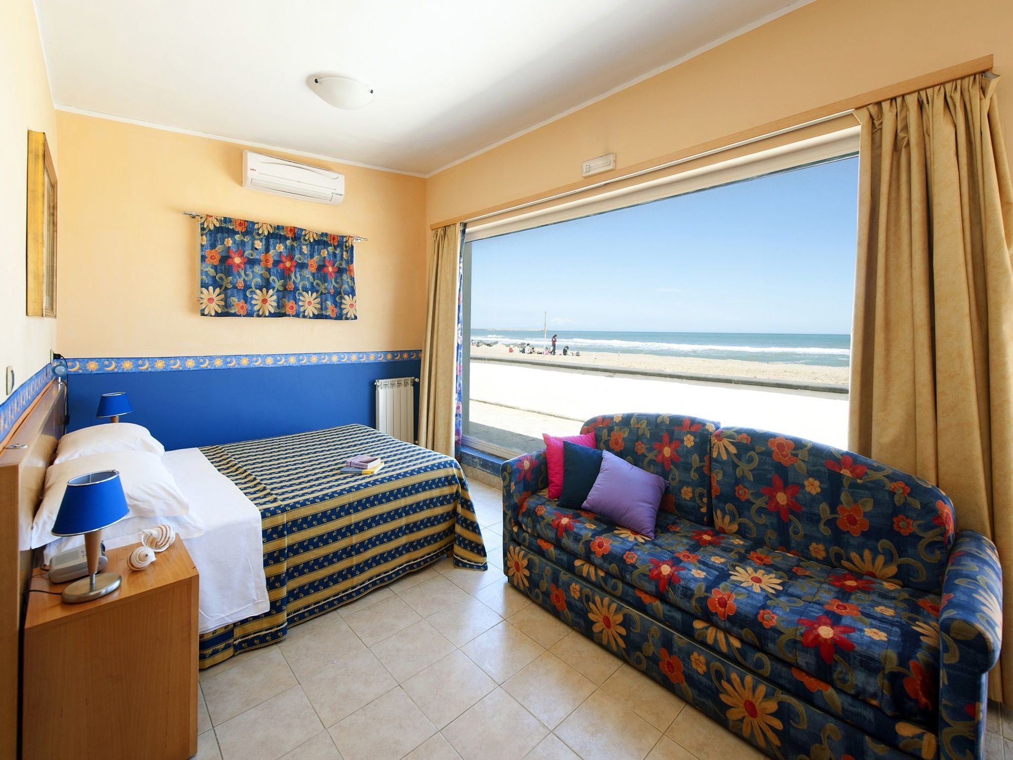 Villaggio Albergo Internazionale La Plaja CTA Exterior foto